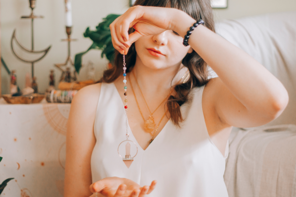 pendulum, divination, divination techniques