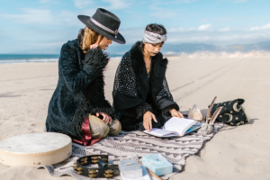 beach, beach altar, tarot ritual, tarot reading